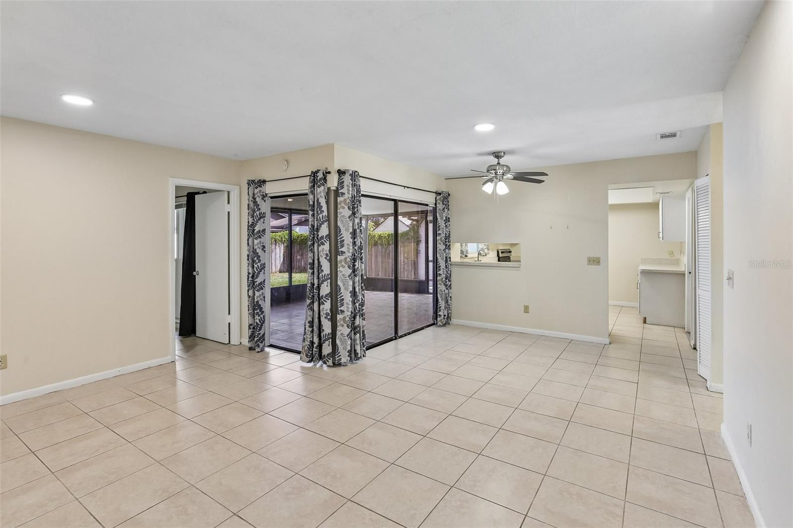 Image 3 of 47 For 4828 Grove Point Drive