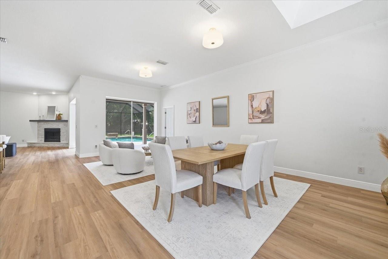 Listing photo id 9 for 3902 Meadowlark Court