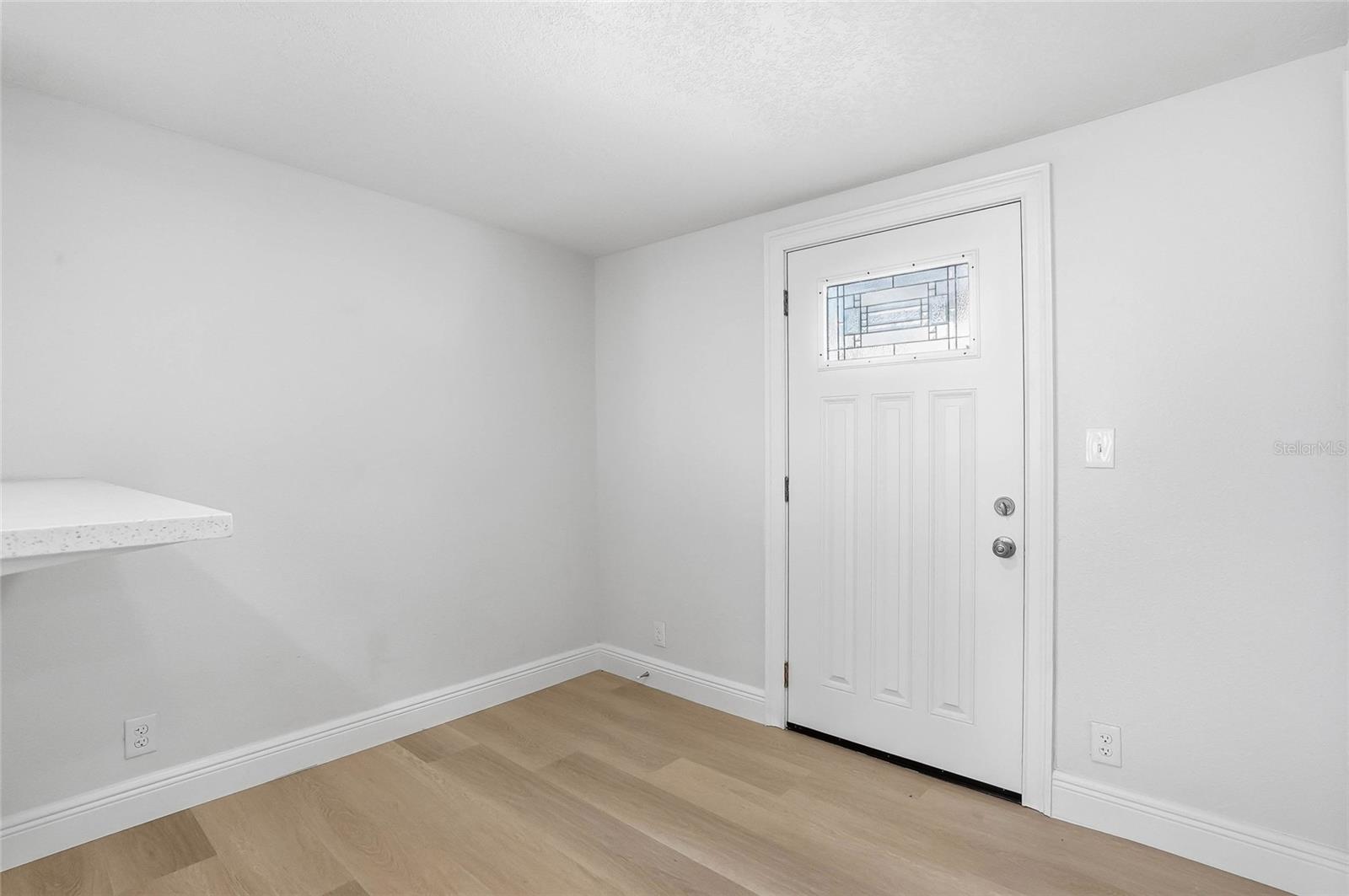 Image 16 of 45 For 2902 Sanchez Street