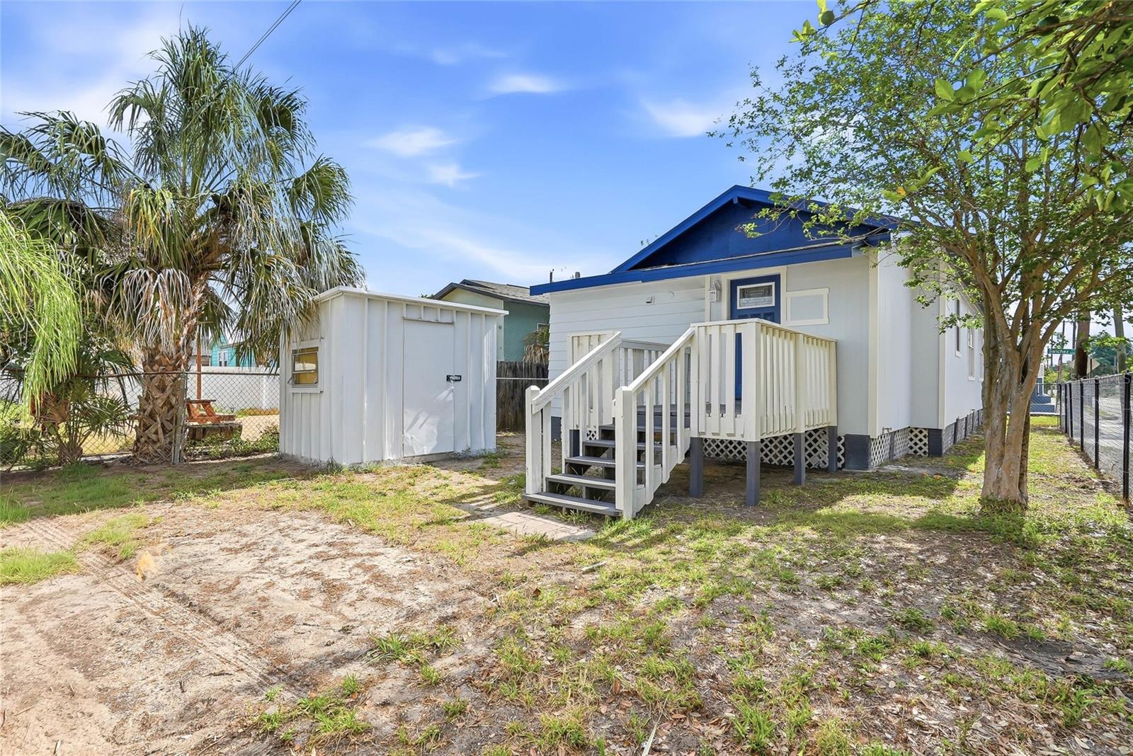 Image 31 of 45 For 2902 Sanchez Street