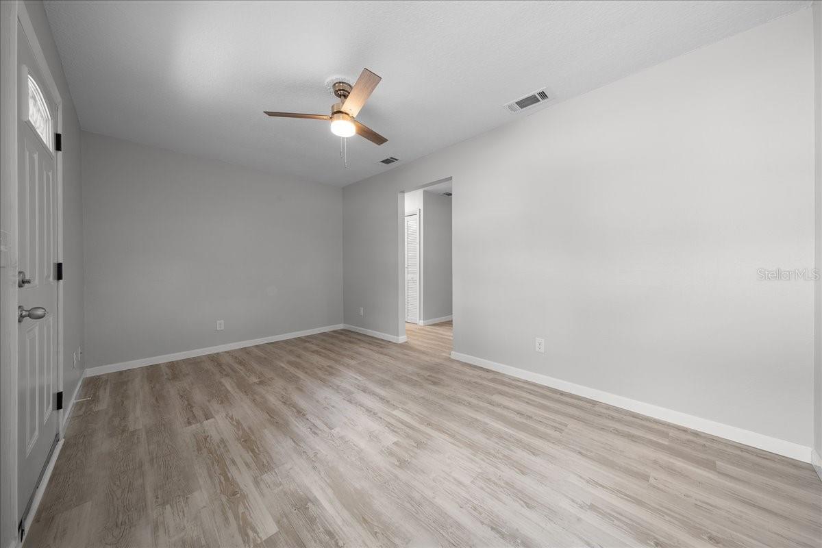 Image 7 of 22 For 4103 Holly Hill