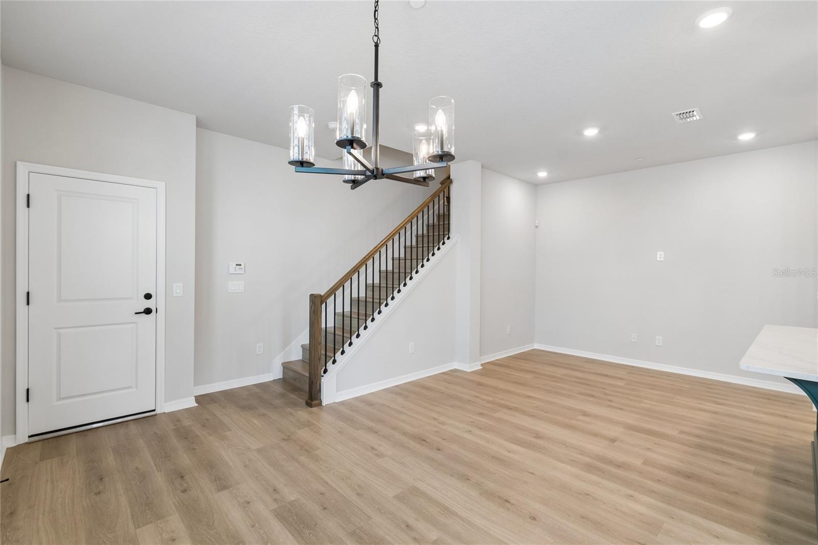 Image 13 of 36 For 4341 Roush Avenue