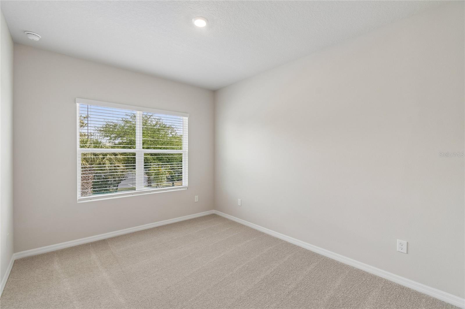 Image 22 of 36 For 4341 Roush Avenue