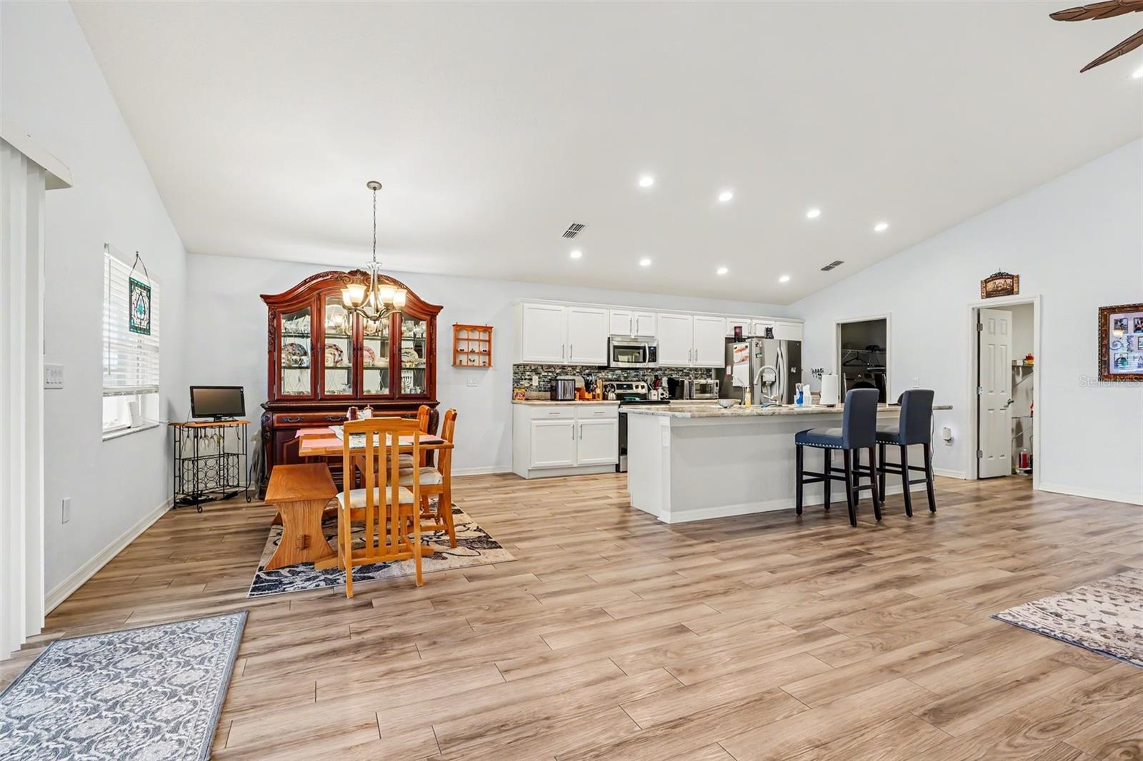 Image 4 of 27 For 3913 White Ibis Rd