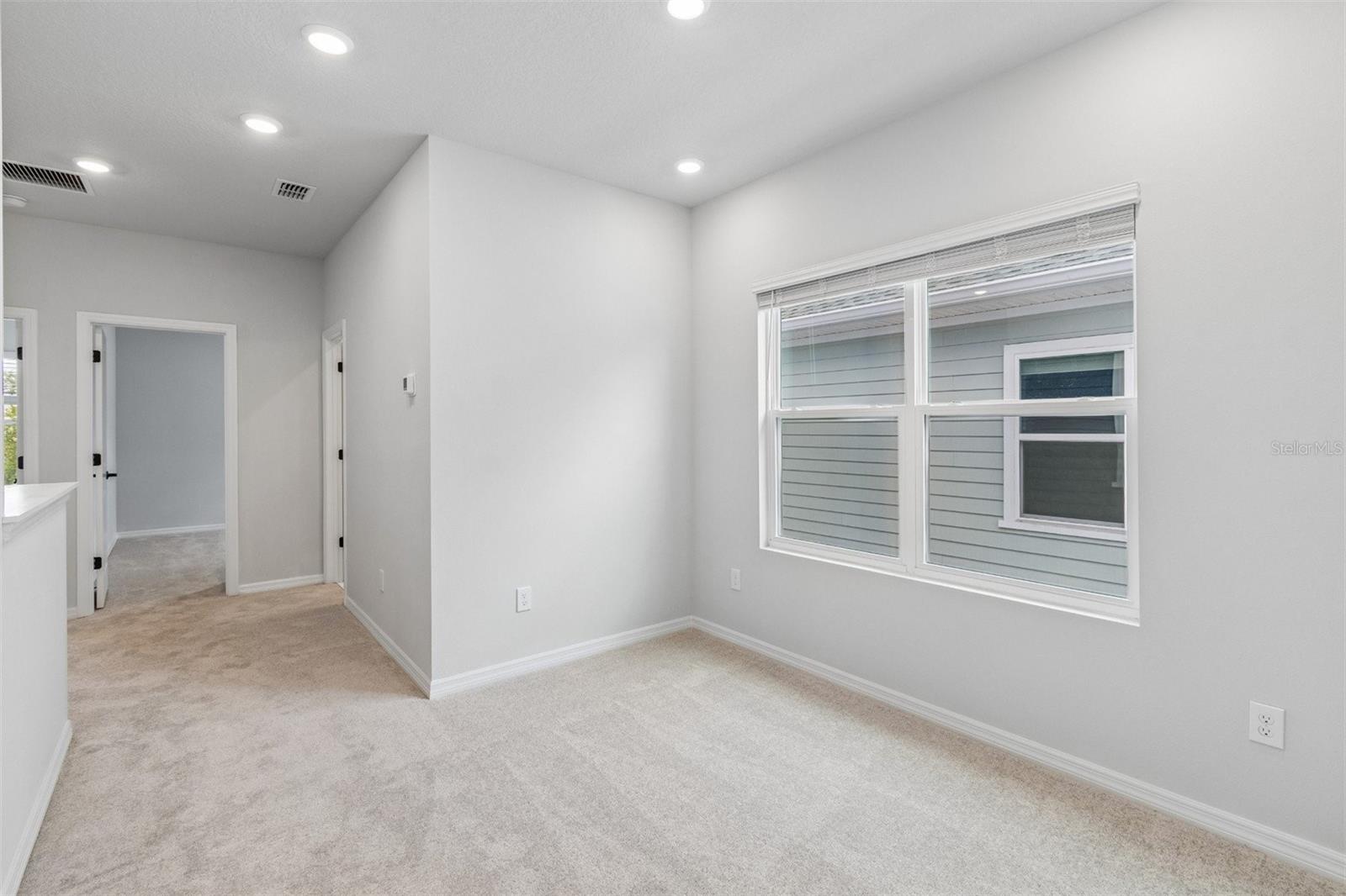 Image 22 of 35 For 4357 Roush Avenue