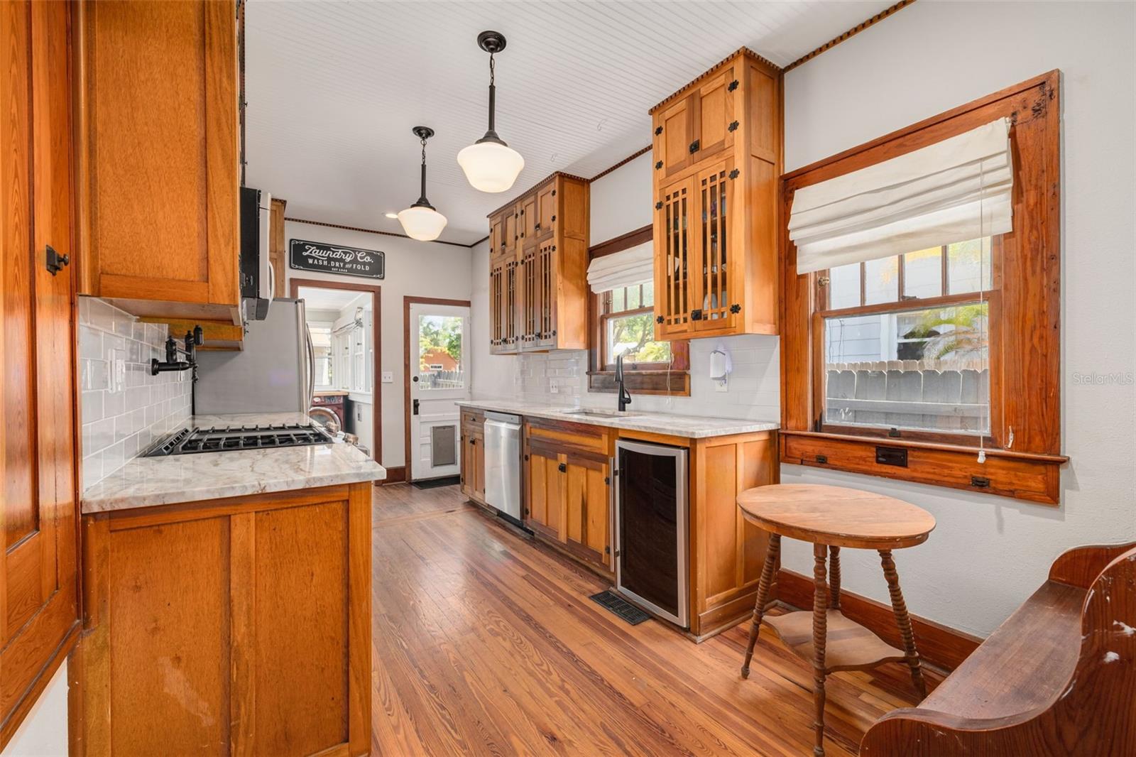 Image 11 of 32 For 533 8th Avenue N