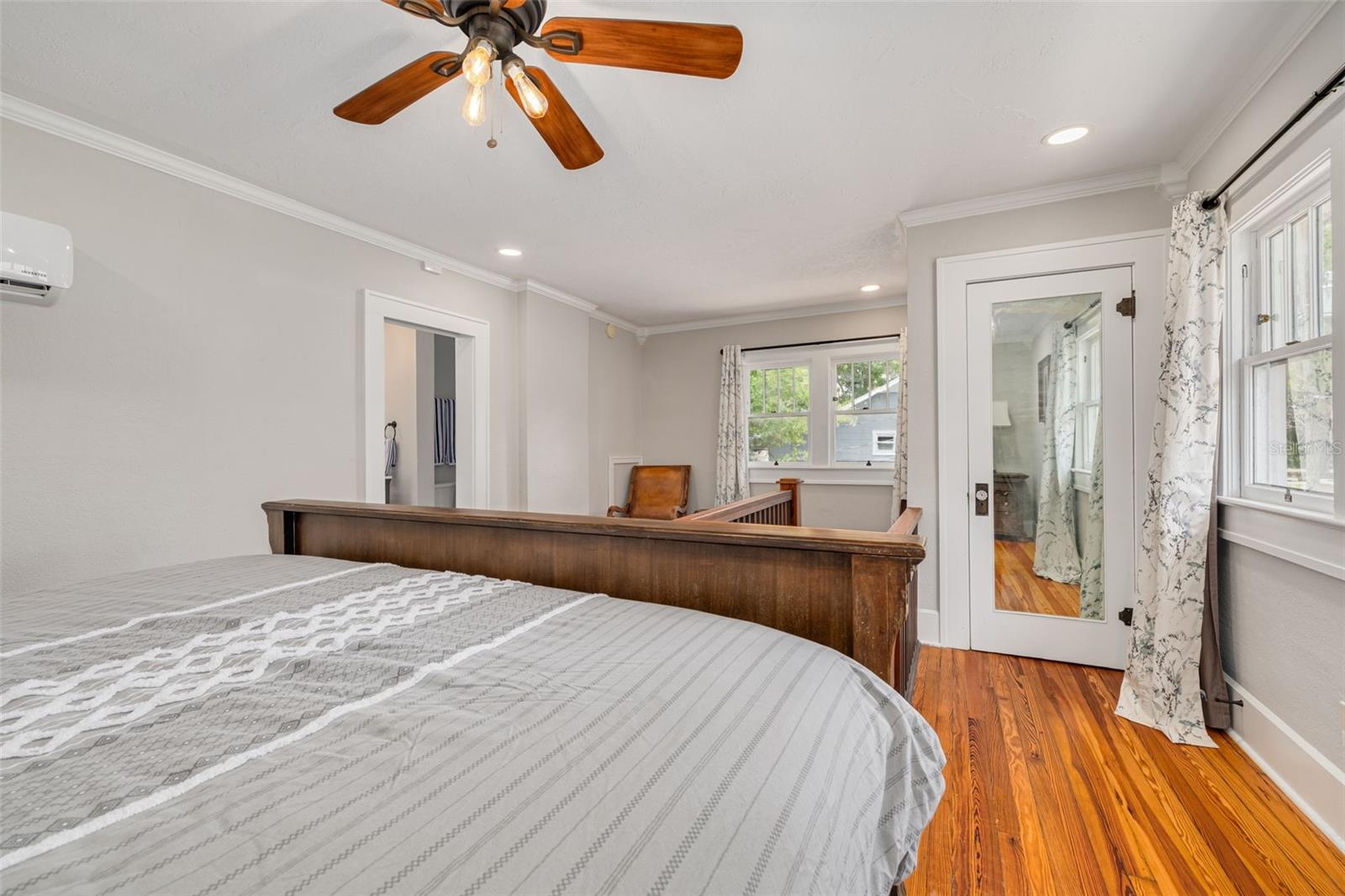Image 16 of 32 For 533 8th Avenue N