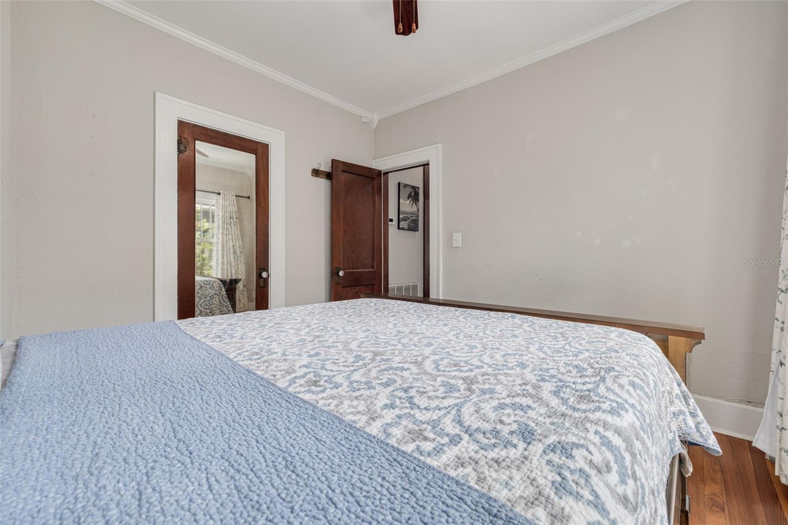 Image 20 of 32 For 533 8th Avenue N