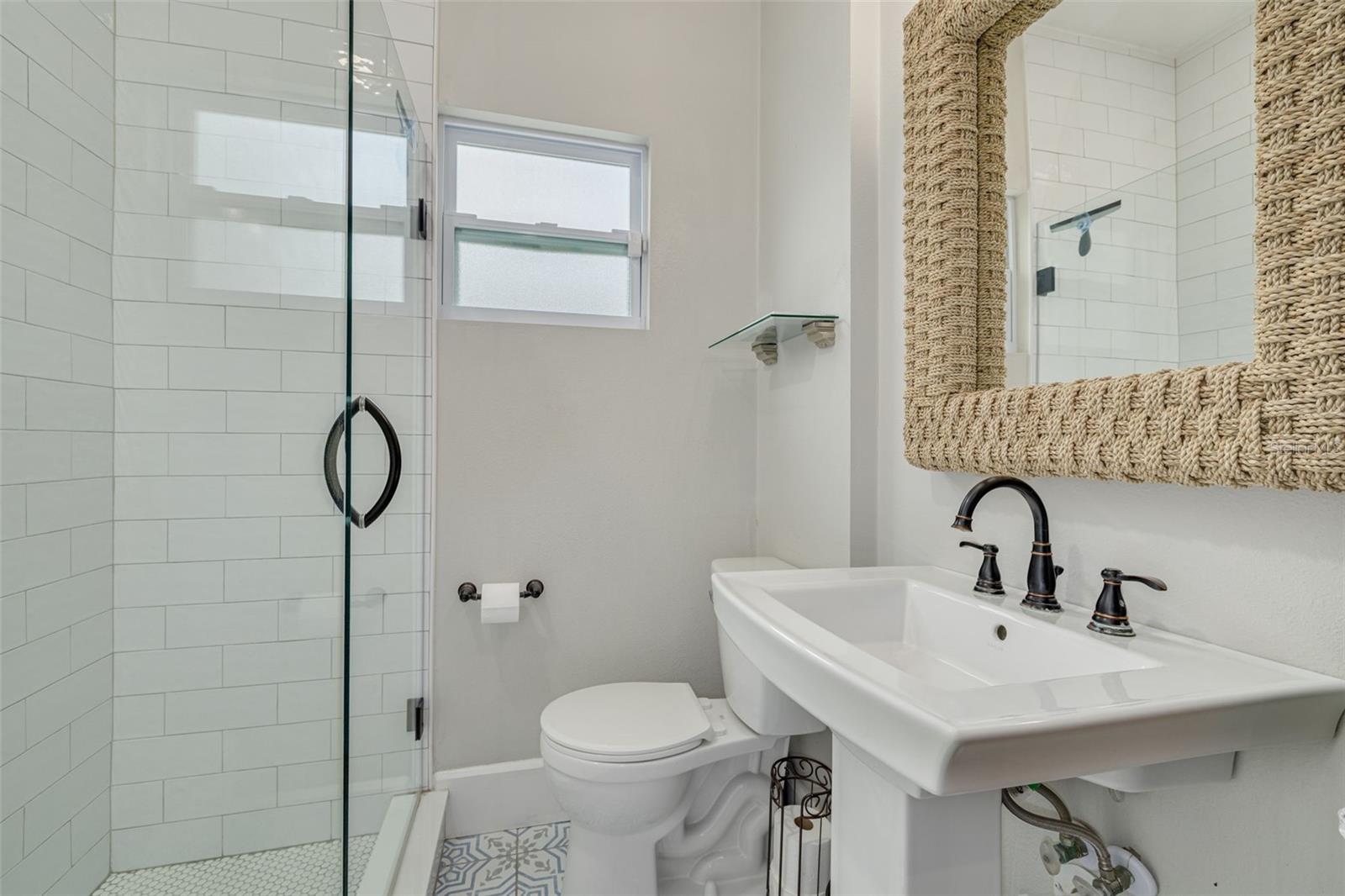 Image 21 of 32 For 533 8th Avenue N