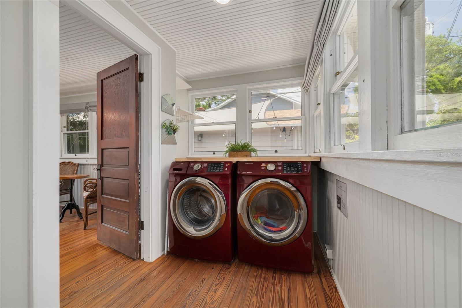 Image 22 of 32 For 533 8th Avenue N