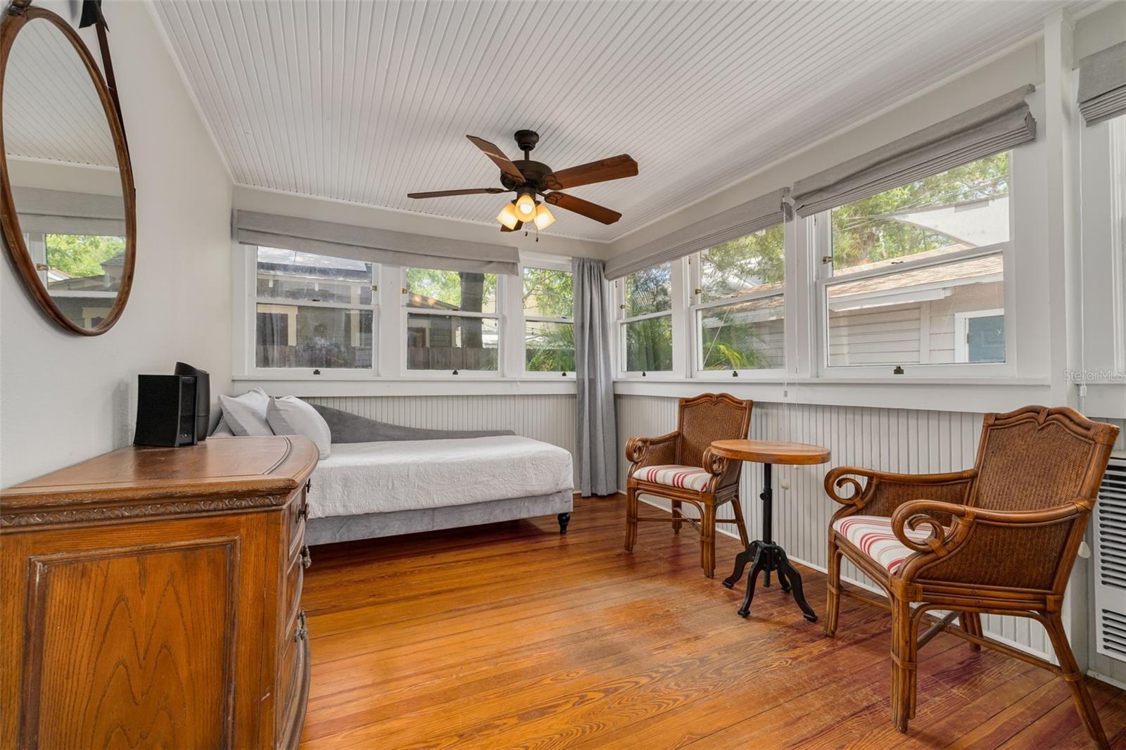 Image 23 of 32 For 533 8th Avenue N