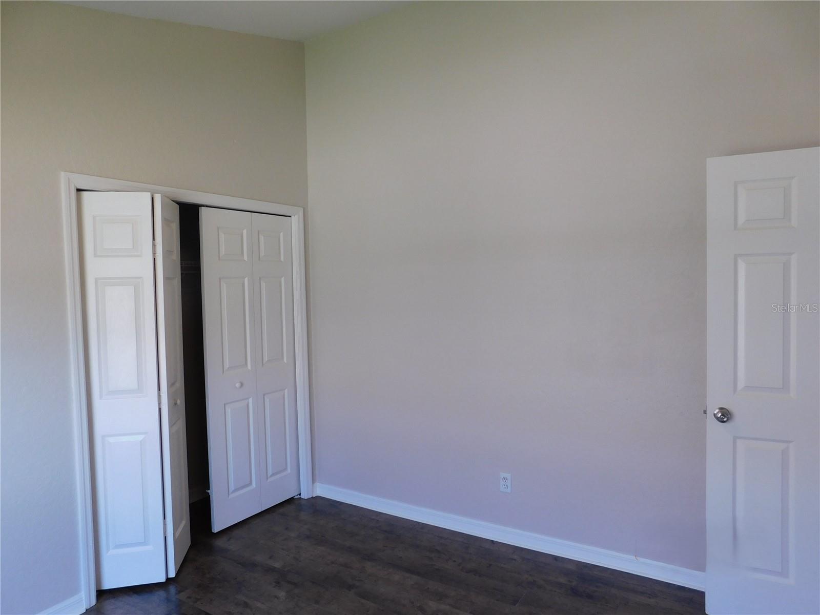 Image 13 of 21 For 1247 Vinetree Drive