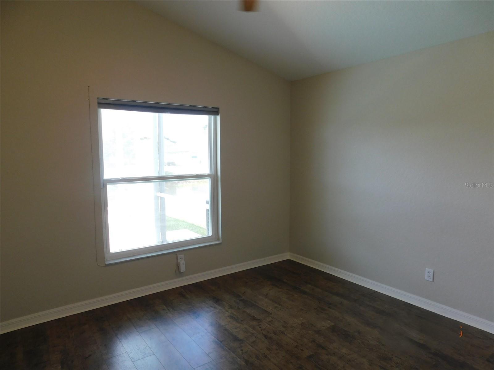 Image 14 of 21 For 1247 Vinetree Drive