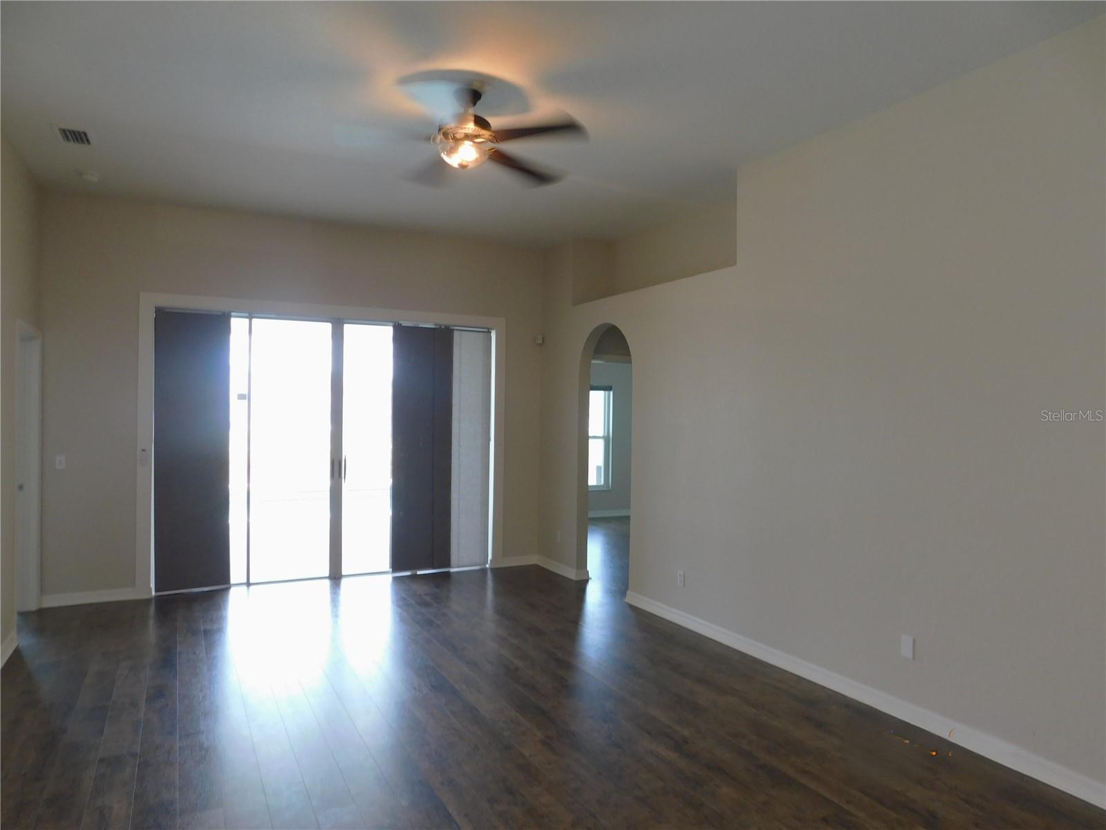 Image 5 of 21 For 1247 Vinetree Drive