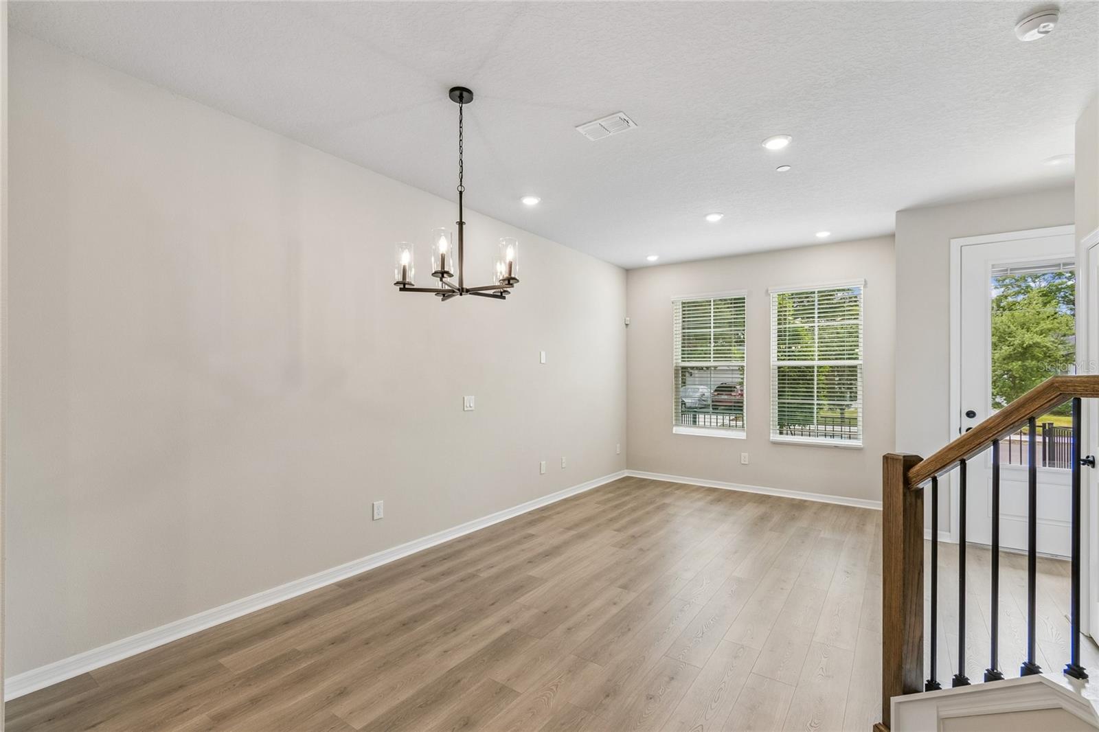 Image 16 of 36 For 4353 Roush Avenue
