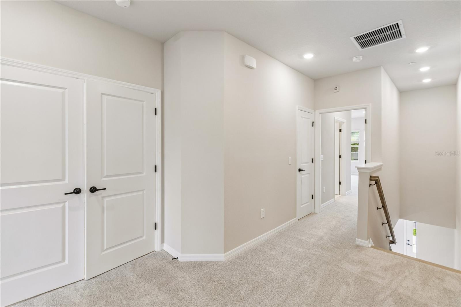 Image 18 of 36 For 4353 Roush Avenue