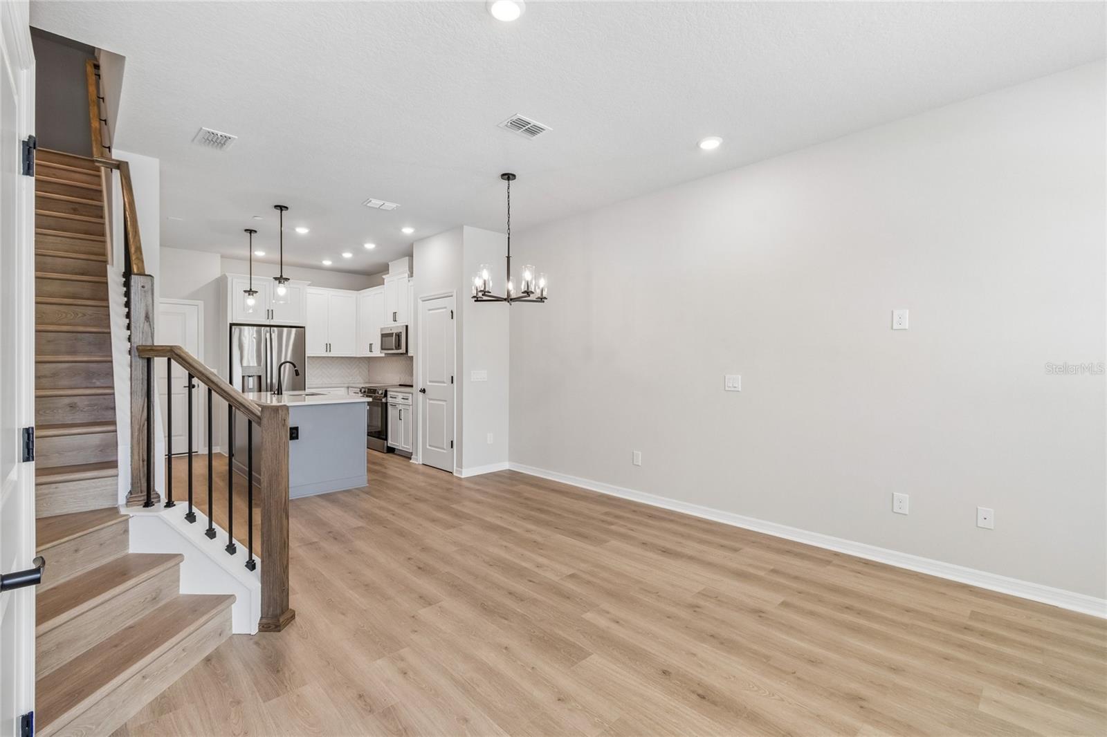 Image 3 of 36 For 4353 Roush Avenue