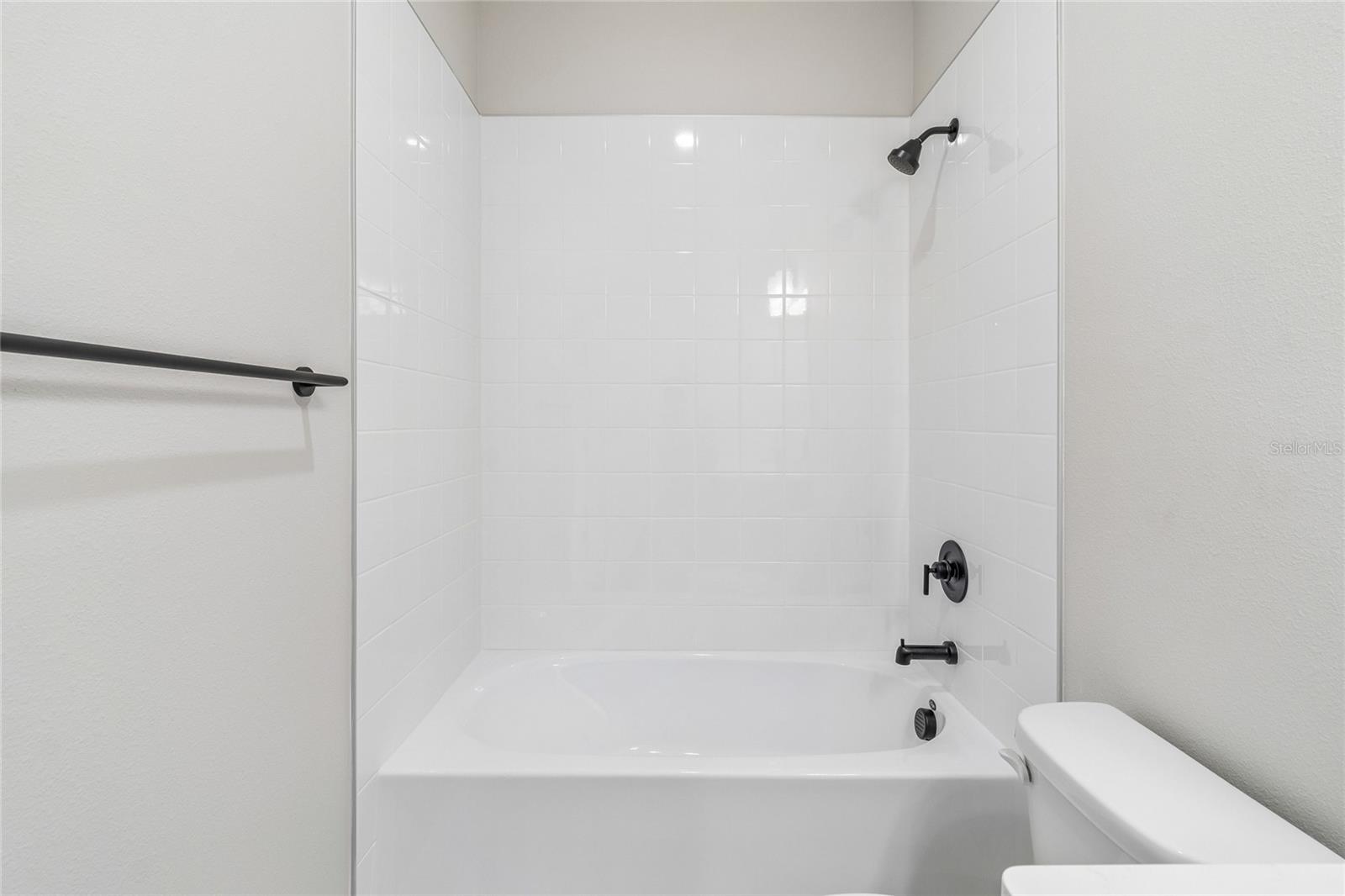 Image 30 of 36 For 4353 Roush Avenue