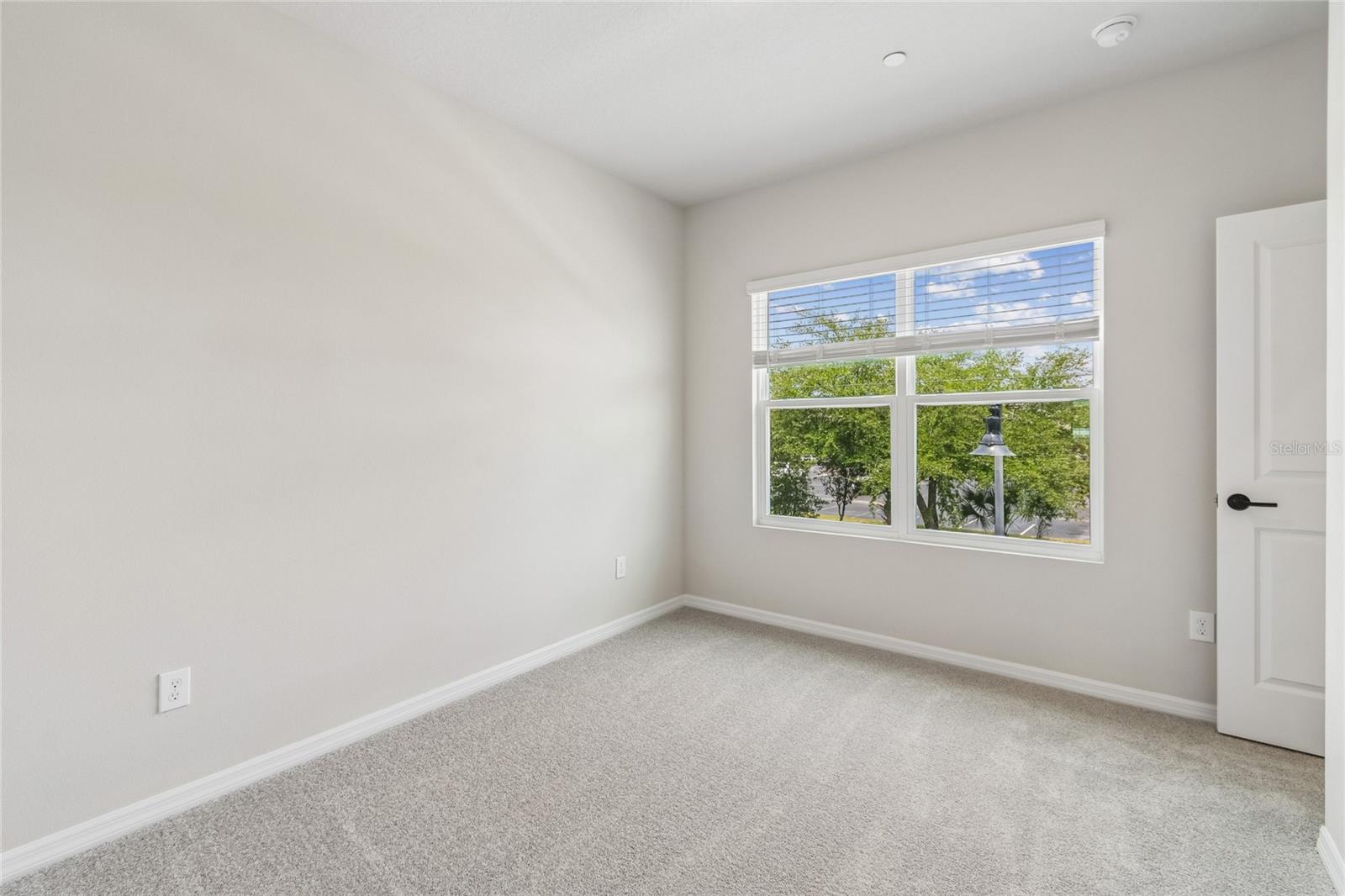 Image 31 of 36 For 4353 Roush Avenue
