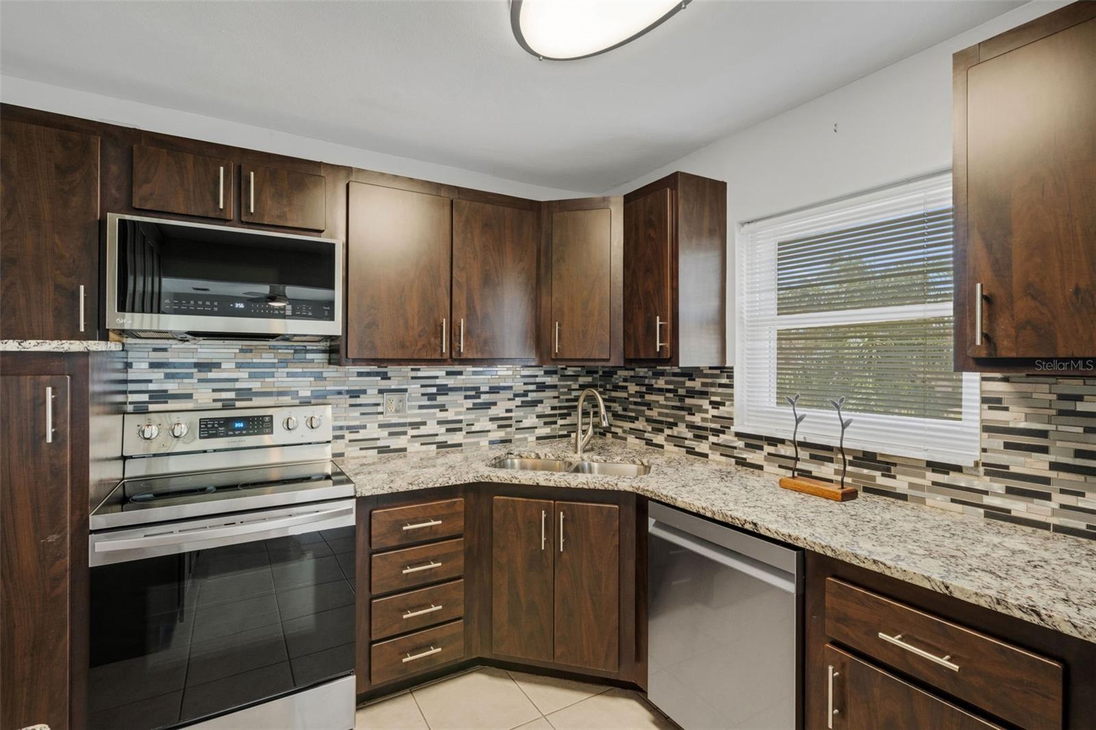 Image 15 of 36 For 218 Dogwood Circle 218