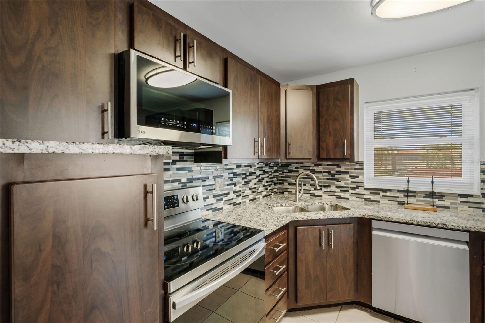 Image 16 of 36 For 218 Dogwood Circle 218