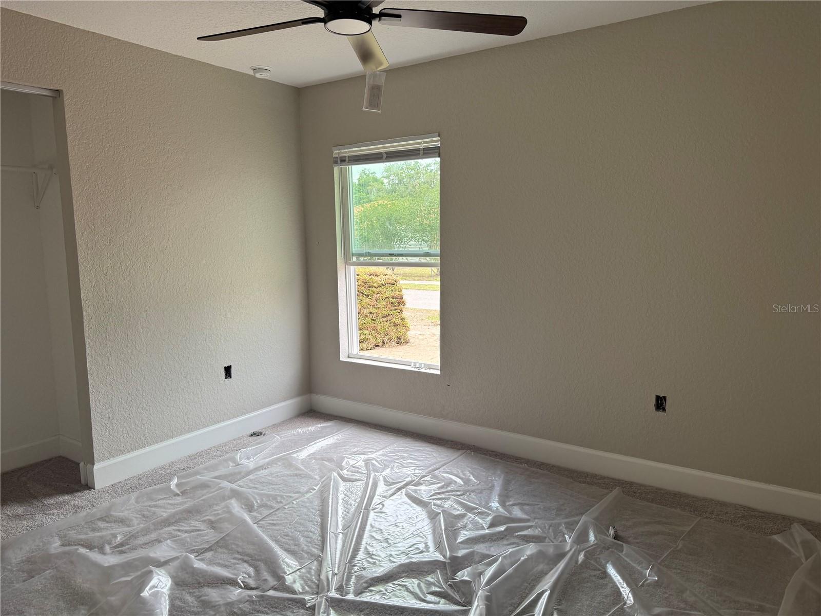 Listing photo id 3 for 1001 Renfro Street