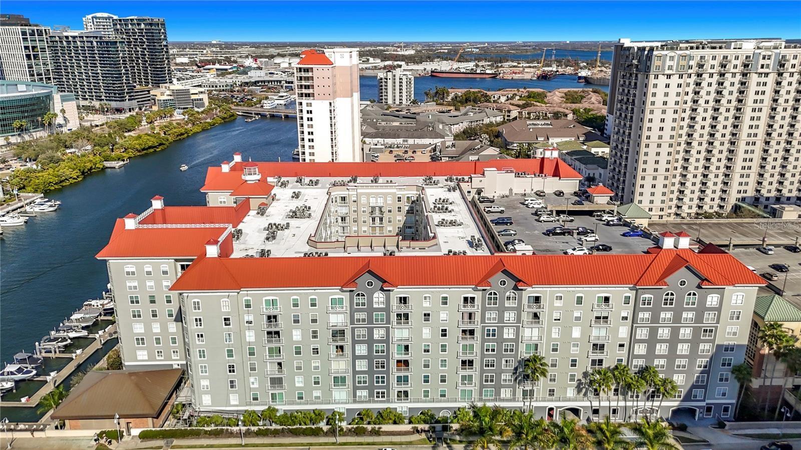 Image 38 of 48 For 700 Harbour Island Boulevard 137