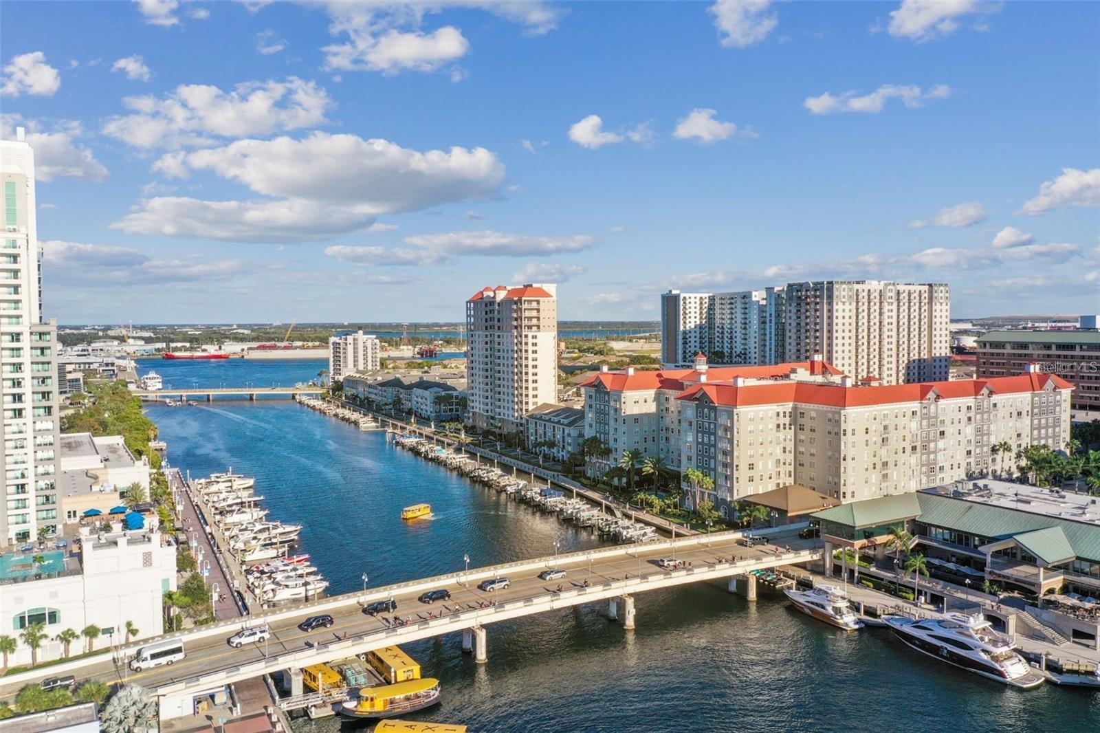 Image 42 of 48 For 700 Harbour Island Boulevard 137