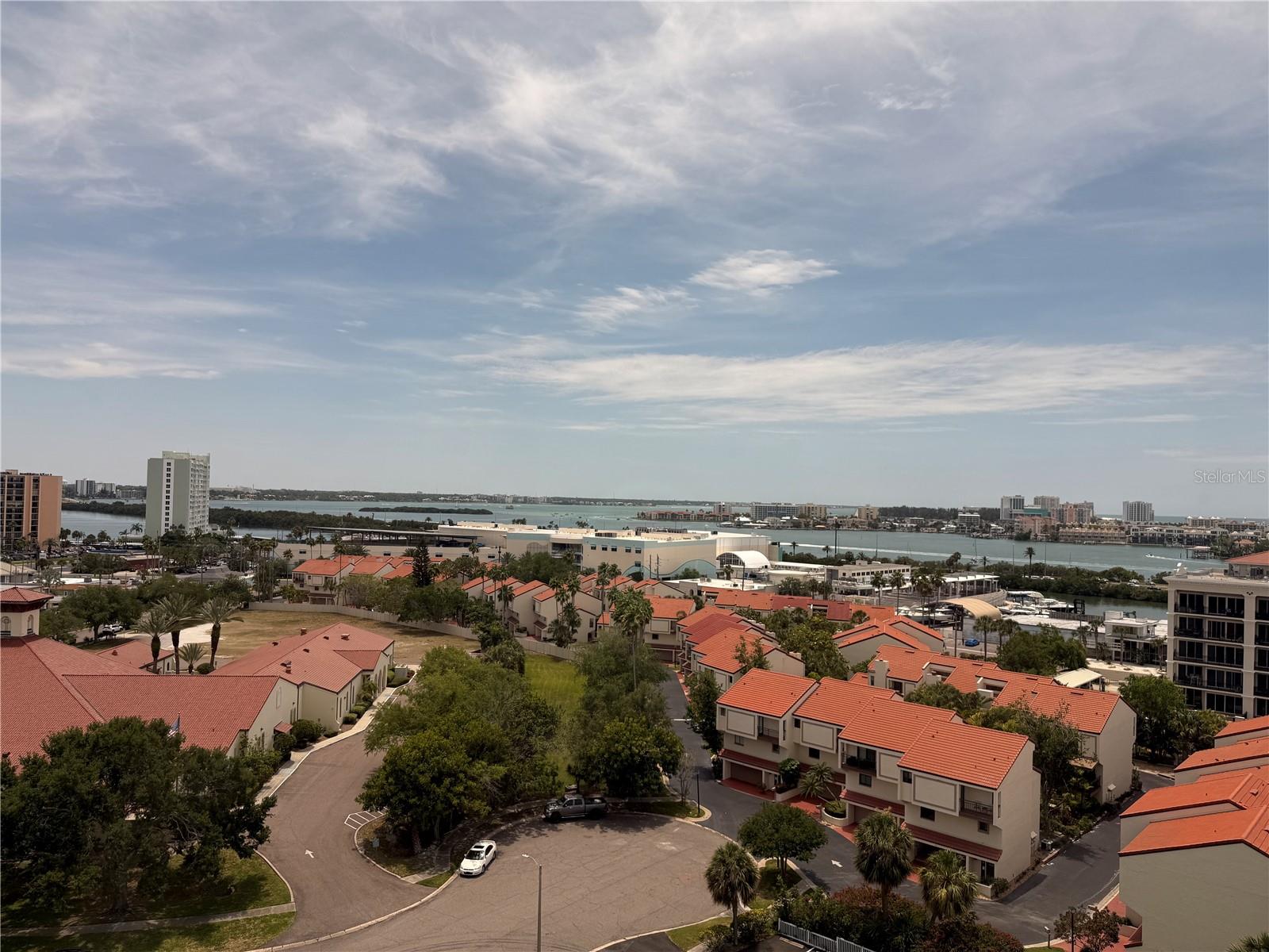 Image 17 of 37 For 255 Dolphin Point 2