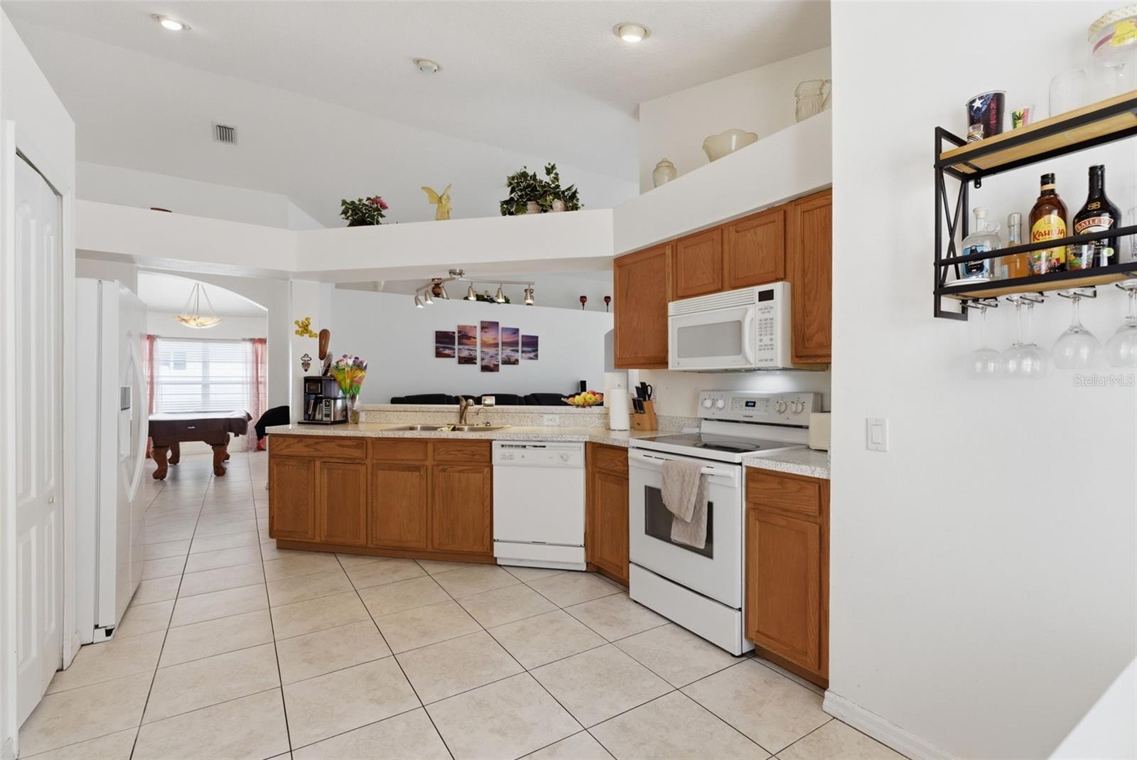 Image 13 of 36 For 12818 Lake Vista Drive