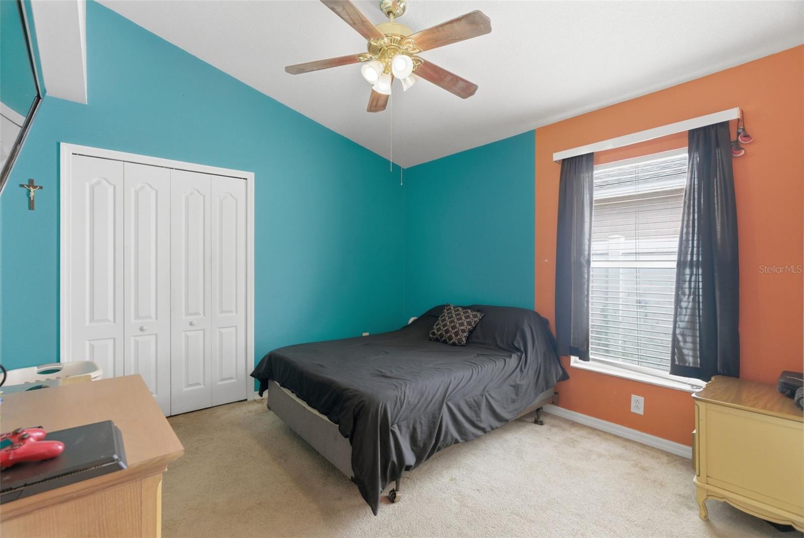 Image 20 of 36 For 12818 Lake Vista Drive