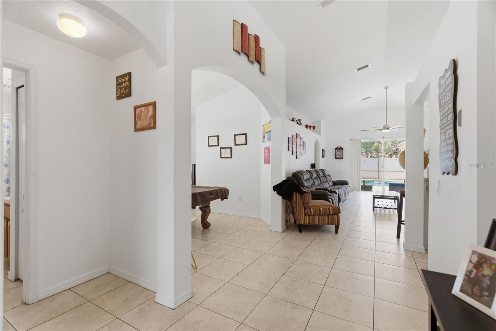 Image 6 of 36 For 12818 Lake Vista Drive