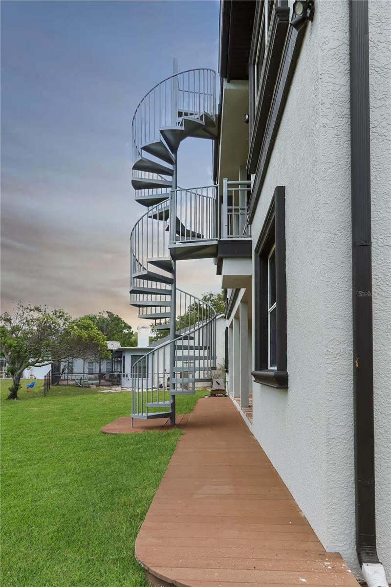 Image 42 of 44 For 2401 Sand Bay Drive