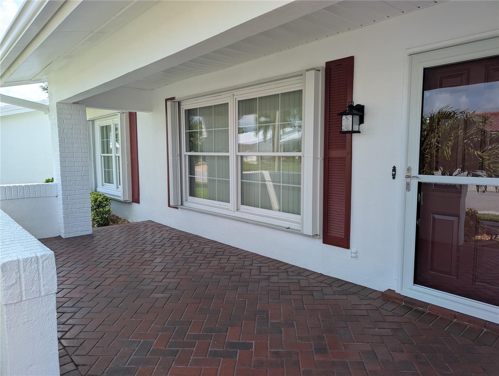 Image 3 of 92 For 9009 41st Way N 5