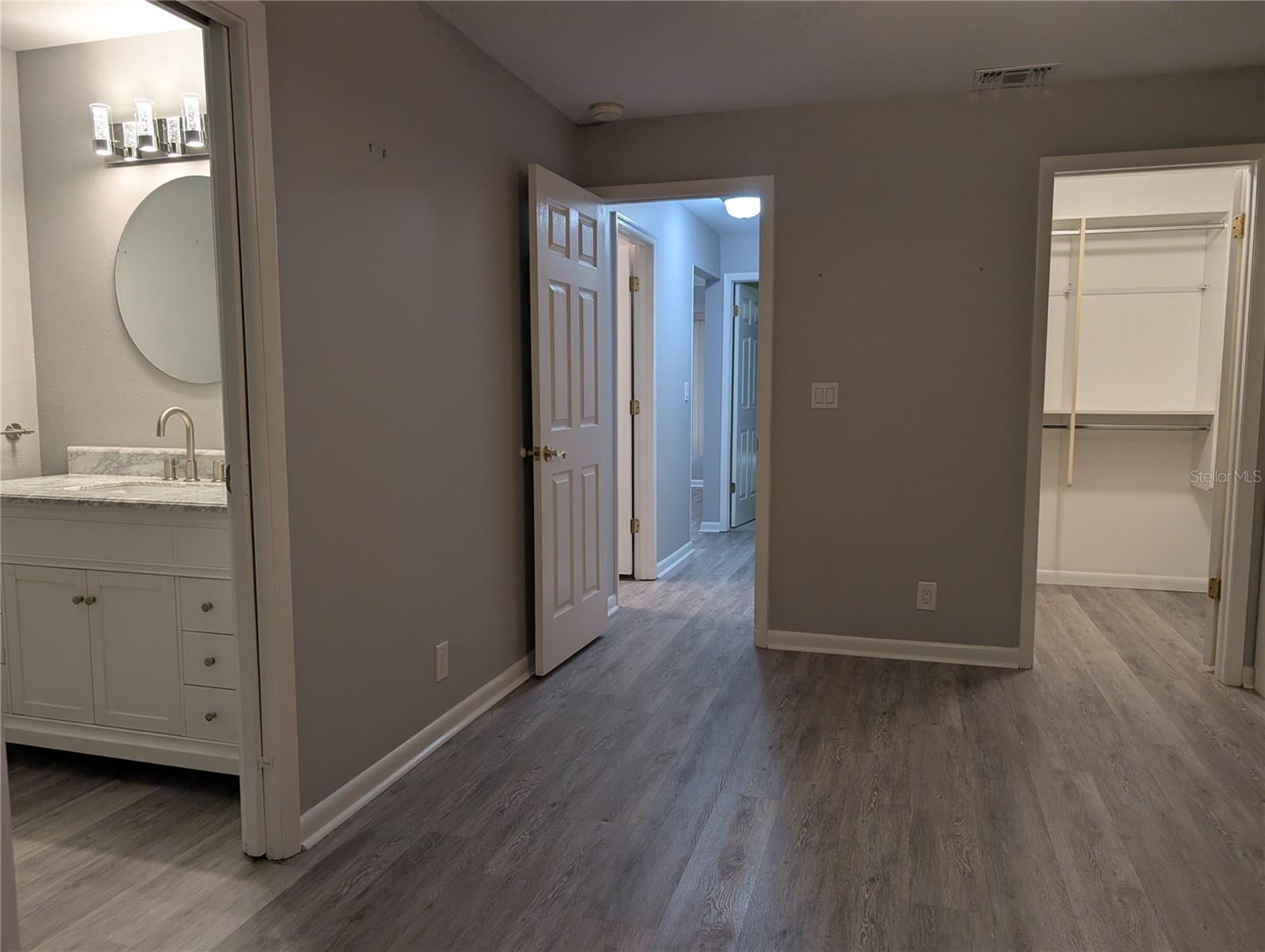 Image 32 of 92 For 9009 41st Way N 5