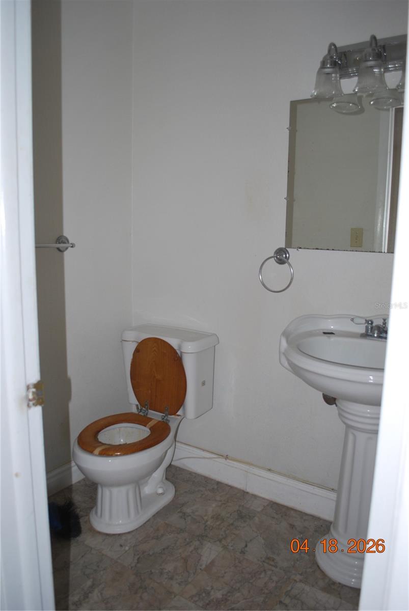 Image 9 of 22 For 9201 Tudor Drive C215