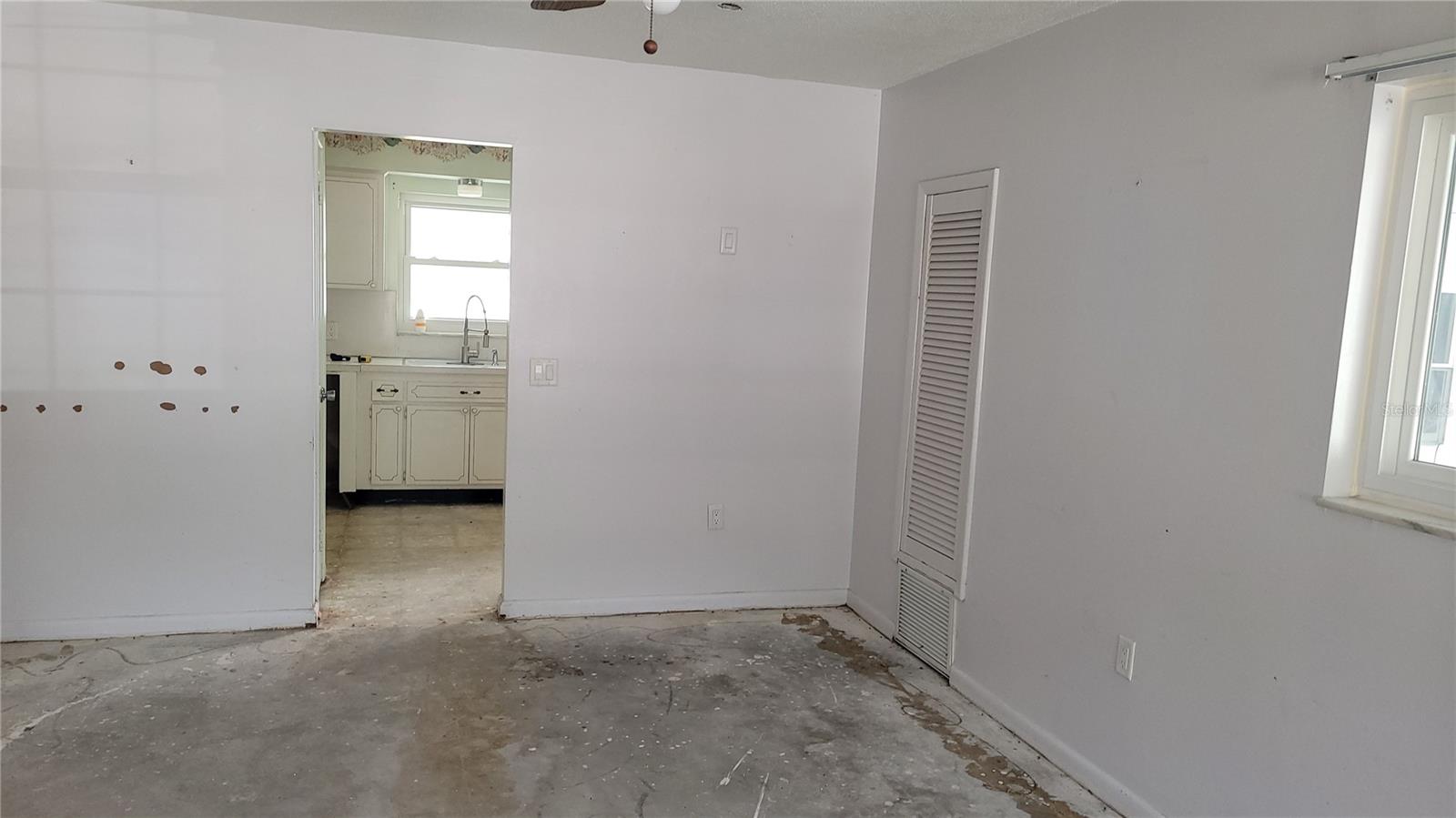 Image 10 of 20 For 9850 Lily Street N 117