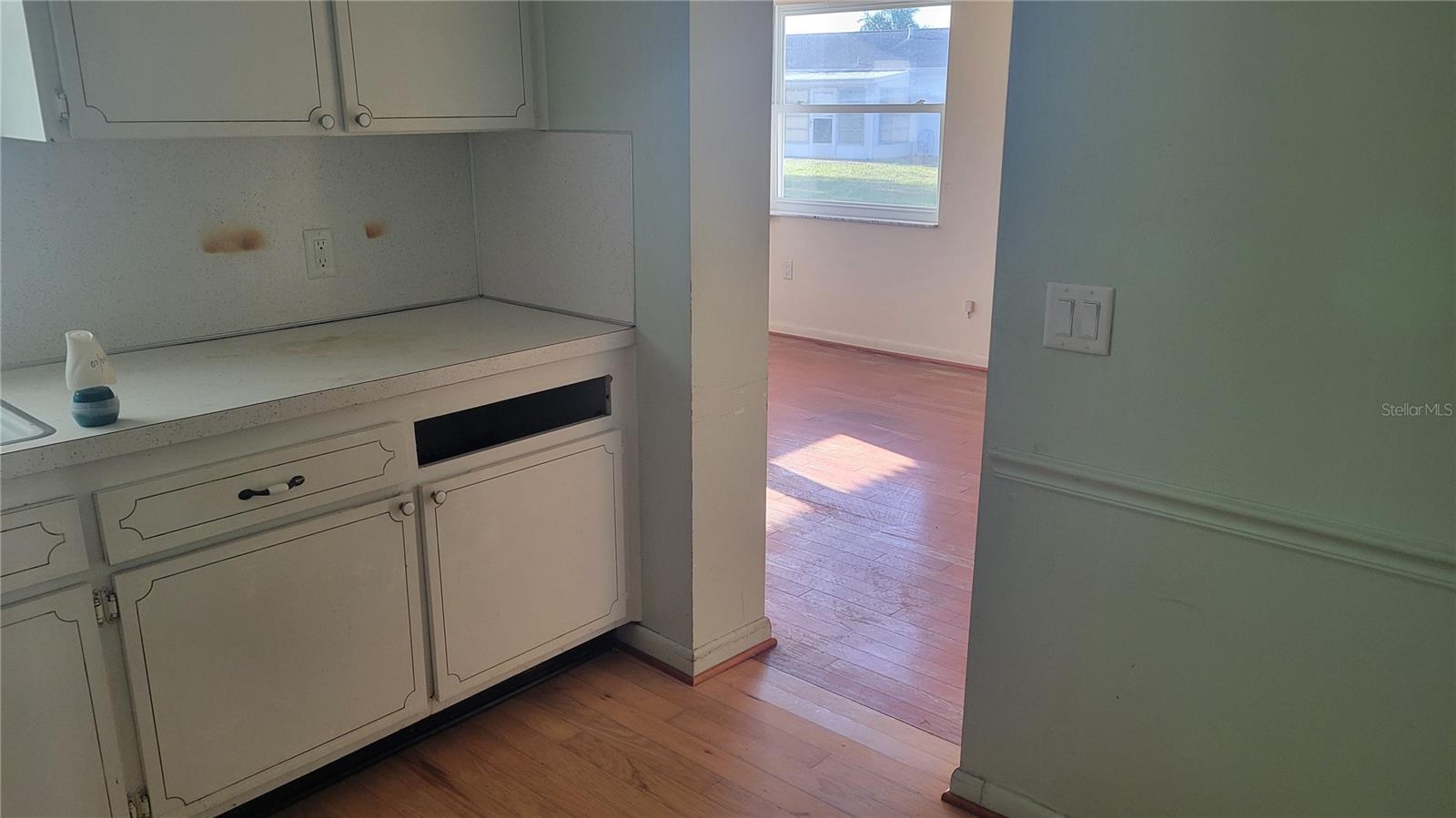Image 5 of 20 For 9850 Lily Street N 117