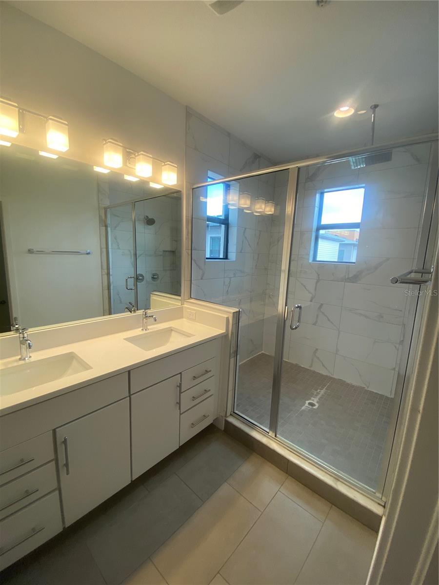 Image 24 of 61 For 2511 N Grady Ave  5