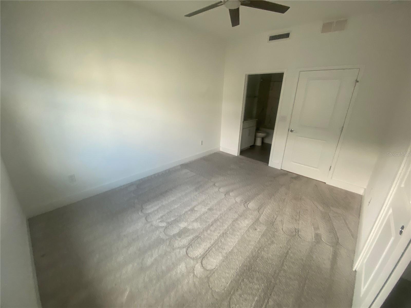 Image 5 of 61 For 2511 N Grady Ave  5