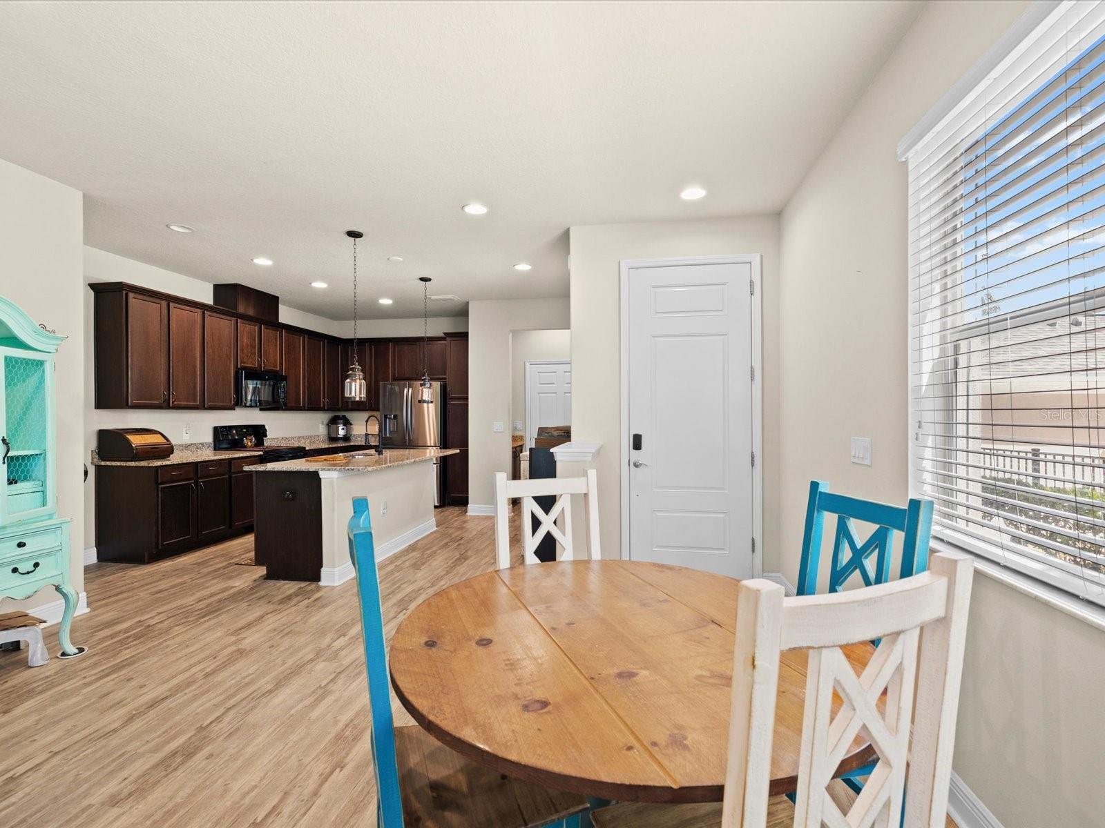 Image 6 of 58 For 450 Harbor Springs Drive
