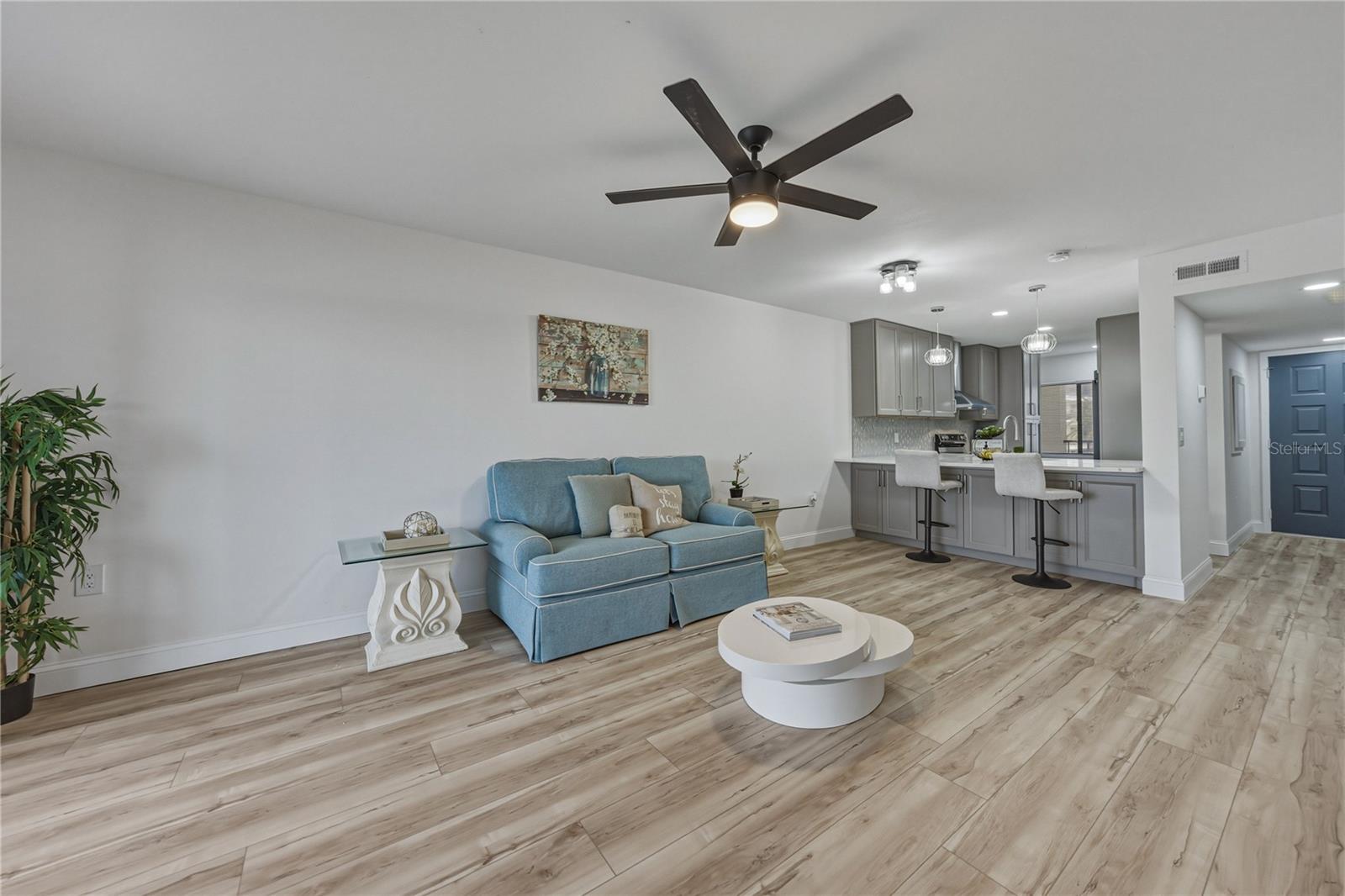 Image 33 of 74 For 8150 Brent Street 725