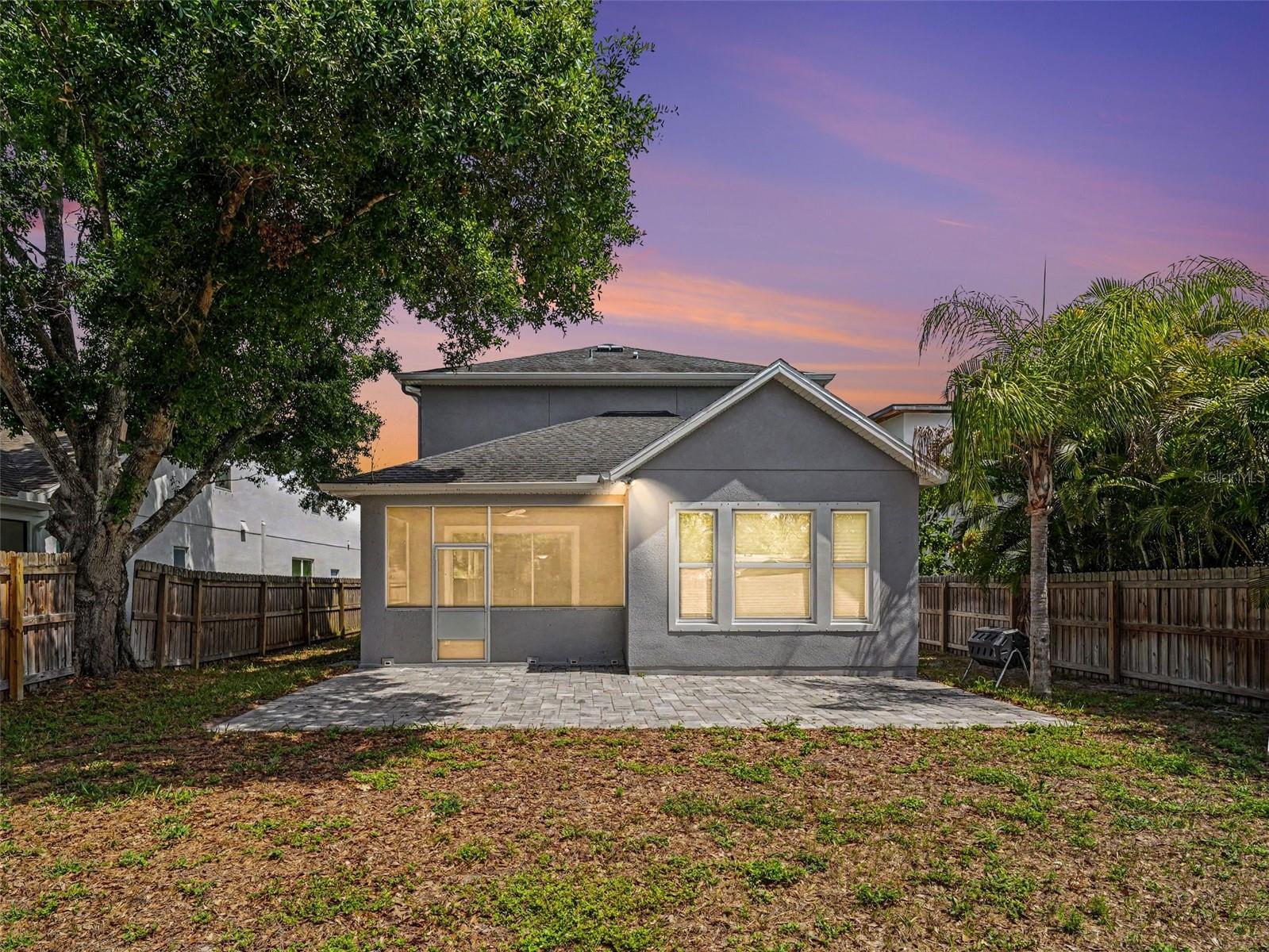 Image 15 of 19 For 2424 Wood Street