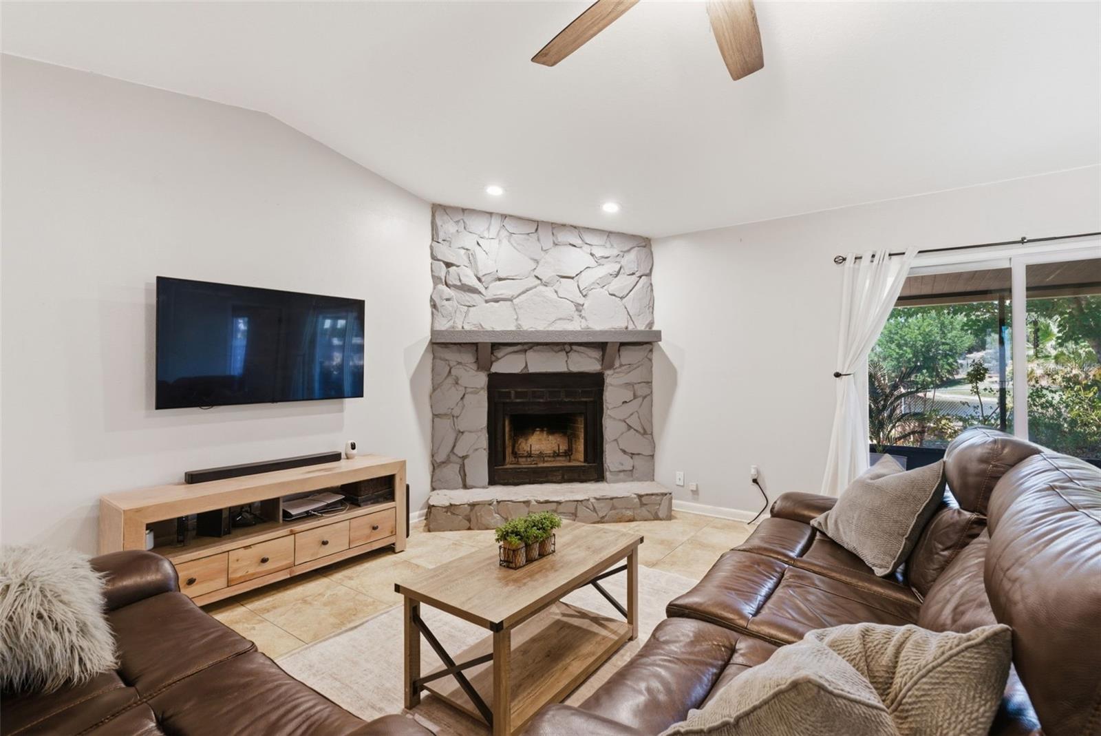 Image 10 of 49 For 23057 Brighton Place