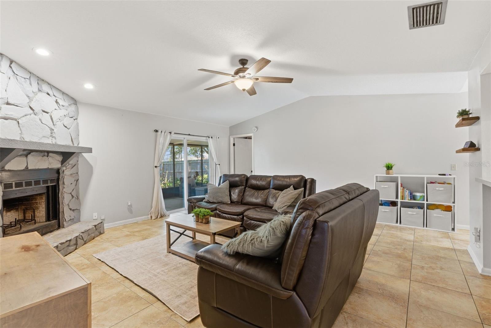 Image 12 of 49 For 23057 Brighton Place