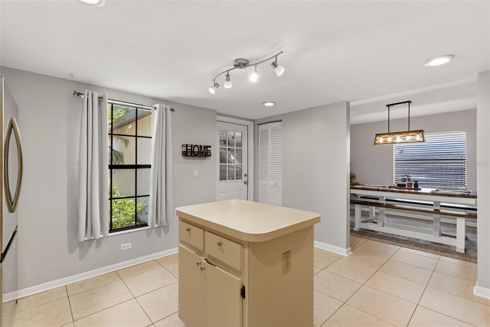Image 16 of 49 For 23057 Brighton Place