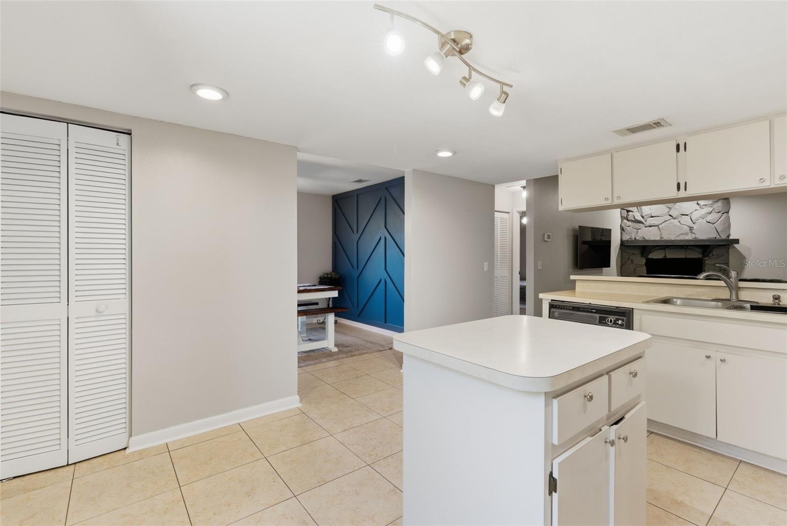 Image 17 of 49 For 23057 Brighton Place