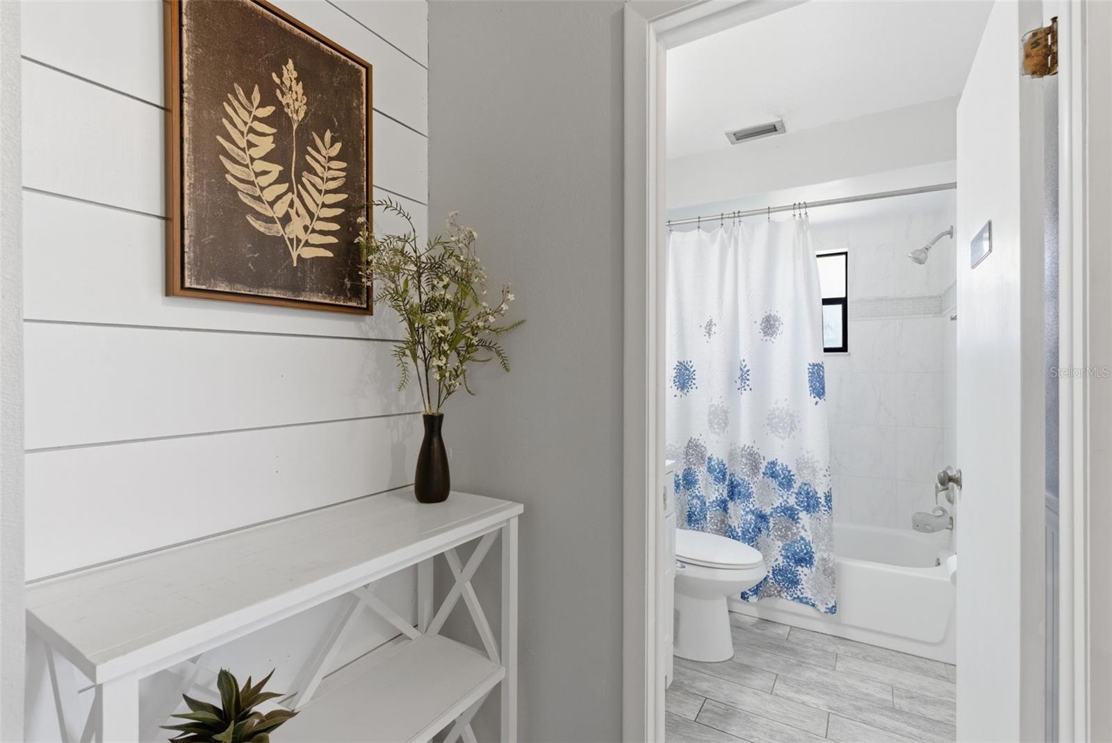 Image 27 of 49 For 23057 Brighton Place