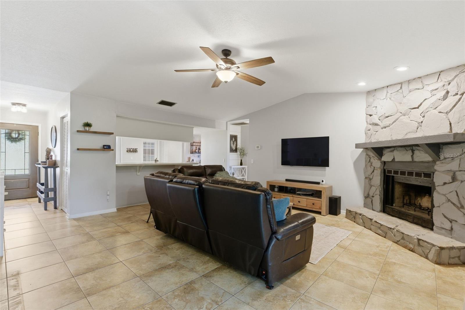 Image 8 of 49 For 23057 Brighton Place