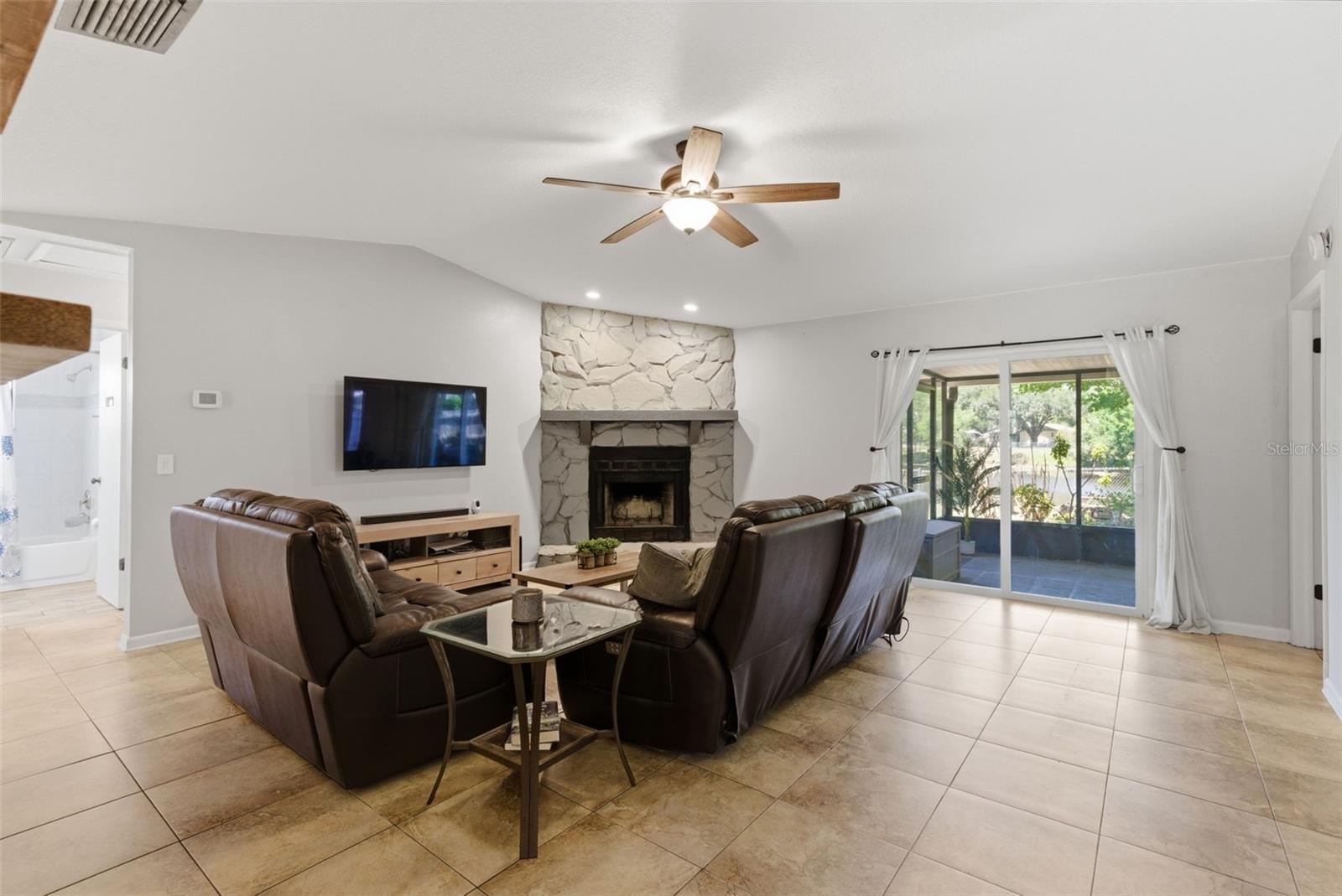 Image 9 of 49 For 23057 Brighton Place